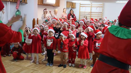 Święty Mikołaj w Przedszkolu nr 15 w Chełmie