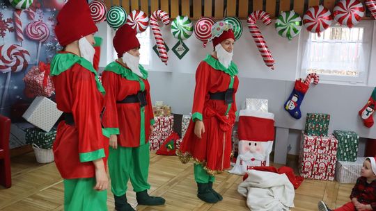Święty Mikołaj w Przedszkolu nr 15 w Chełmie