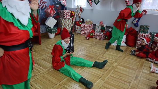 Święty Mikołaj w Przedszkolu nr 15 w Chełmie