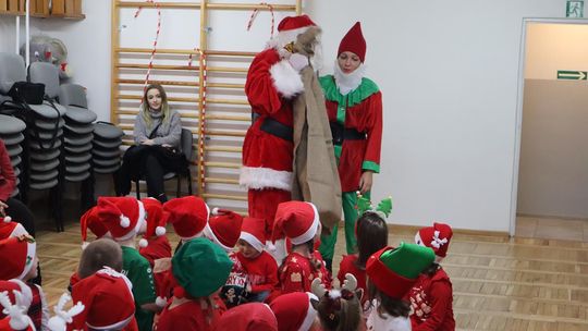 Święty Mikołaj w Przedszkolu nr 15 w Chełmie