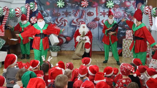 Święty Mikołaj w Przedszkolu nr 15 w Chełmie