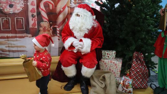 Święty Mikołaj w Przedszkolu nr 15 w Chełmie