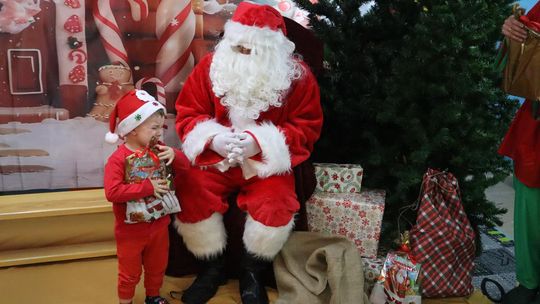 Święty Mikołaj w Przedszkolu nr 15 w Chełmie