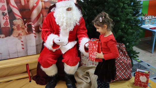 Święty Mikołaj w Przedszkolu nr 15 w Chełmie