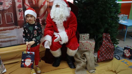 Święty Mikołaj w Przedszkolu nr 15 w Chełmie