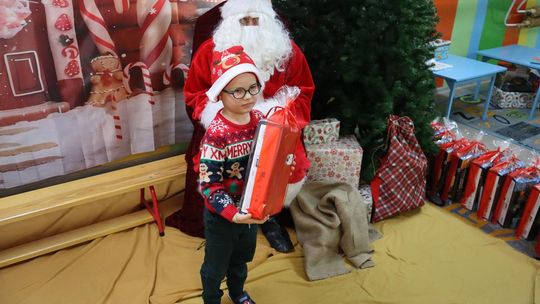 Święty Mikołaj w Przedszkolu nr 15 w Chełmie