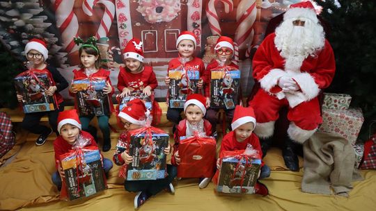 Święty Mikołaj w Przedszkolu nr 15 w Chełmie