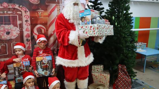 Święty Mikołaj w Przedszkolu nr 15 w Chełmie