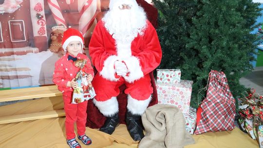 Święty Mikołaj w Przedszkolu nr 15 w Chełmie