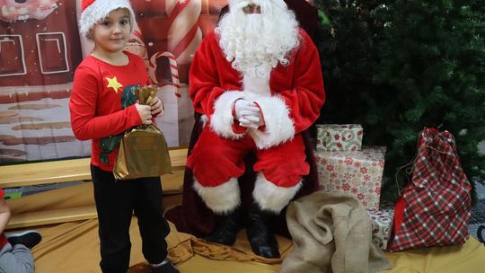 Święty Mikołaj w Przedszkolu nr 15 w Chełmie