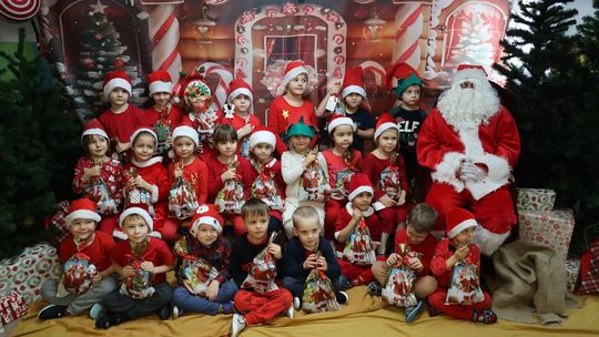 Święty Mikołaj w Przedszkolu nr 15 w Chełmie