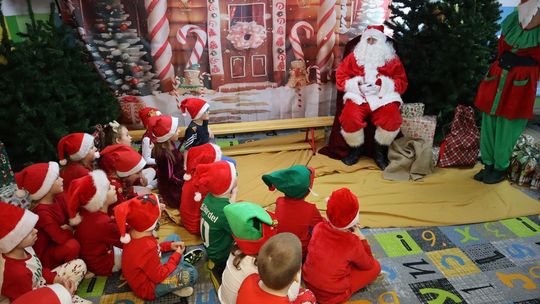 Święty Mikołaj w Przedszkolu nr 15 w Chełmie