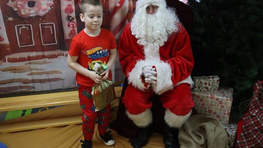 Święty Mikołaj w Przedszkolu nr 15 w Chełmie