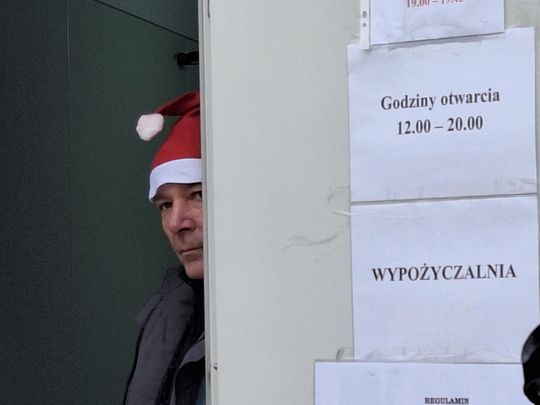 Chełm. Lodowisko na pl. Łuczkowskiego oficjalnie otwarte [GALERIA ZDJĘĆ]