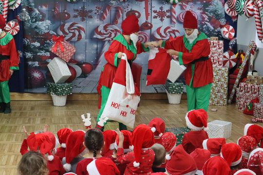 Święty Mikołaj w Przedszkolu nr 15 w Chełmie Święty Mikołaj w Przedszkolu nr 15 w Chełmie