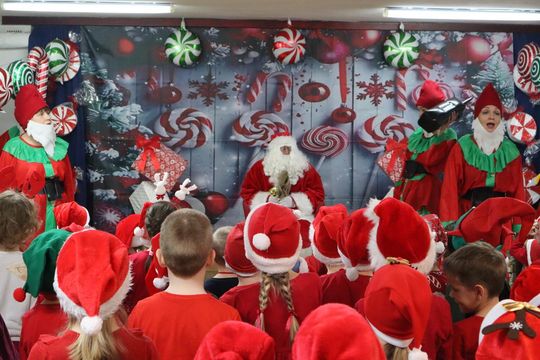 Święty Mikołaj w Przedszkolu nr 15 w Chełmie Święty Mikołaj w Przedszkolu nr 15 w Chełmie