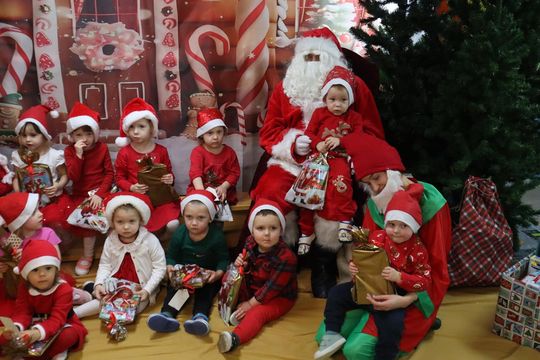 Święty Mikołaj w Przedszkolu nr 15 w Chełmie Święty Mikołaj w Przedszkolu nr 15 w Chełmie