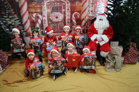 Święty Mikołaj w Przedszkolu nr 15 w Chełmie Święty Mikołaj w Przedszkolu nr 15 w Chełmie