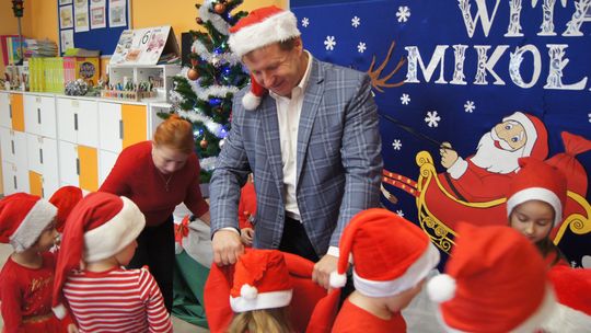 Gm. Kamień. Mikołaj dał prezenty nie tylko przedszkolakom [GALERIA ZDJĘĆ]