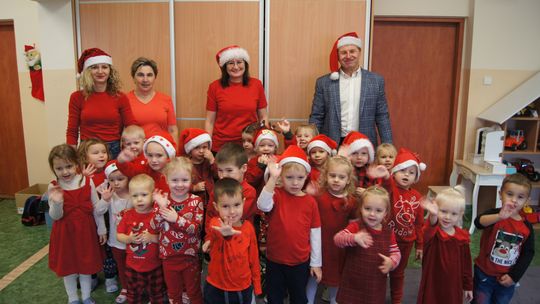 Gm. Kamień. Mikołaj dał prezenty nie tylko przedszkolakom [GALERIA ZDJĘĆ]