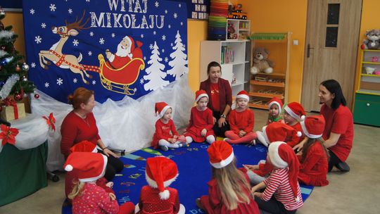 Gm. Kamień. Mikołaj dał prezenty nie tylko przedszkolakom [GALERIA ZDJĘĆ]