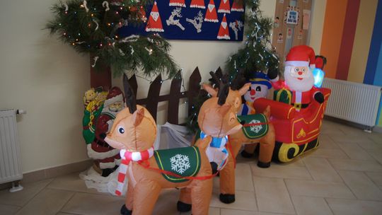 Gm. Kamień. Mikołaj dał prezenty nie tylko przedszkolakom [GALERIA ZDJĘĆ]