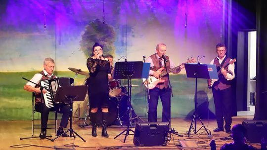 II Powiatowy Przegląd Zespołów Artystycznych w Hańsku [GALERIA ZDJĘĆ]