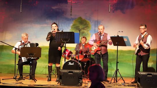 II Powiatowy Przegląd Zespołów Artystycznych w Hańsku [GALERIA ZDJĘĆ]