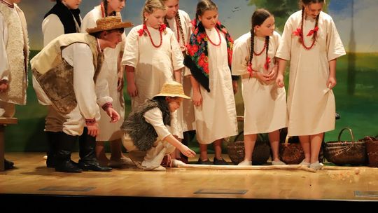 II Powiatowy Przegląd Zespołów Artystycznych w Hańsku [GALERIA ZDJĘĆ]