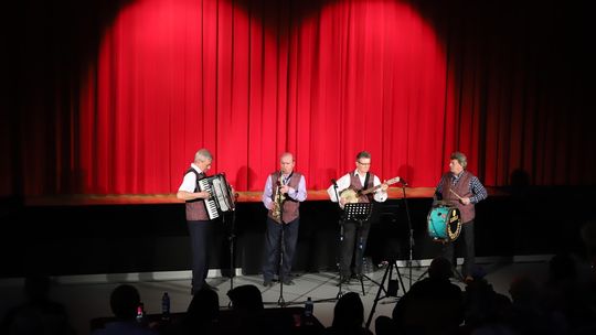 II Powiatowy Przegląd Zespołów Artystycznych w Hańsku [GALERIA ZDJĘĆ]