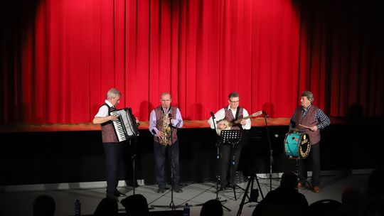 II Powiatowy Przegląd Zespołów Artystycznych w Hańsku [GALERIA ZDJĘĆ]