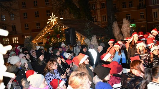 Krasnystaw. Iluminacje, prezenty, świąteczna atmosfera [GALERIA ZDJĘĆ]