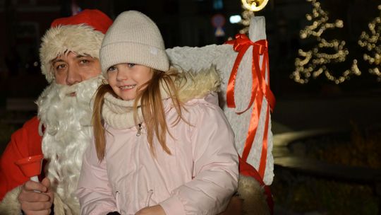 Krasnystaw. Iluminacje, prezenty, świąteczna atmosfera [GALERIA ZDJĘĆ]