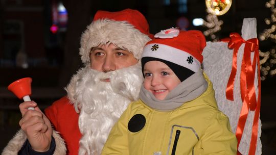 Krasnystaw. Iluminacje, prezenty, świąteczna atmosfera [GALERIA ZDJĘĆ]