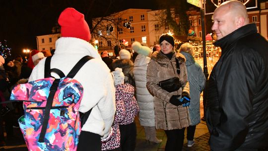 Krasnystaw. Iluminacje, prezenty, świąteczna atmosfera [GALERIA ZDJĘĆ]