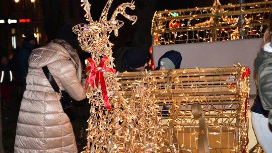 Krasnystaw. Iluminacje, prezenty, świąteczna atmosfera [GALERIA ZDJĘĆ]