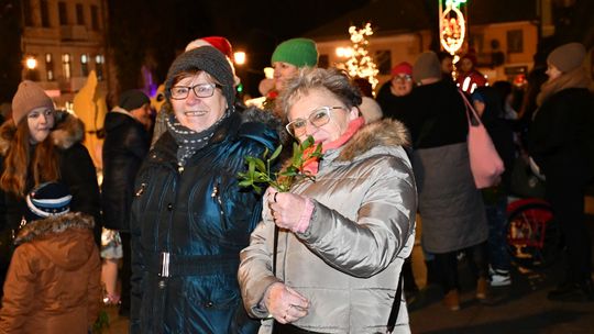 Krasnystaw. Iluminacje, prezenty, świąteczna atmosfera [GALERIA ZDJĘĆ]