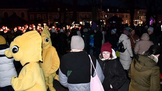 Krasnystaw. Iluminacje, prezenty, świąteczna atmosfera [GALERIA ZDJĘĆ]