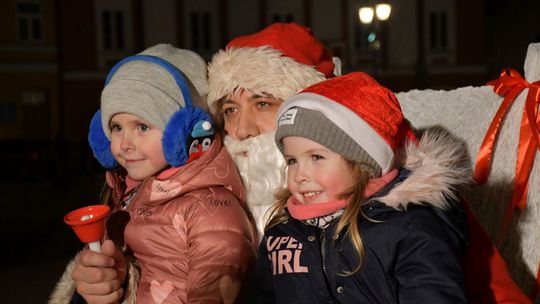 Krasnystaw. Iluminacje, prezenty, świąteczna atmosfera [GALERIA ZDJĘĆ]