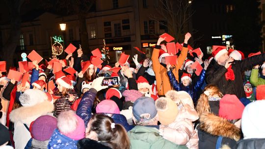 Krasnystaw. Iluminacje, prezenty, świąteczna atmosfera [GALERIA ZDJĘĆ]