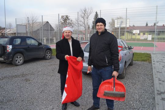 Gm. Kamień. Mikołaj dał prezenty nie tylko przedszkolakom [GALERIA ZDJĘĆ]