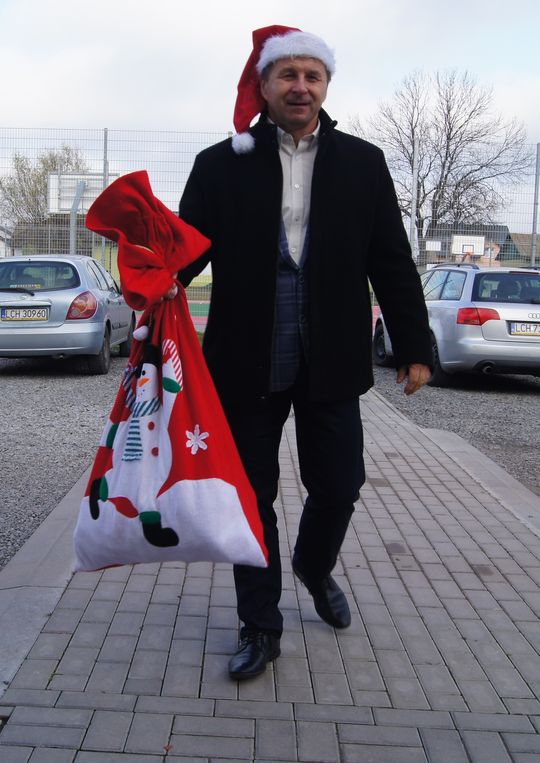 Gm. Kamień. Mikołaj dał prezenty nie tylko przedszkolakom [GALERIA ZDJĘĆ]