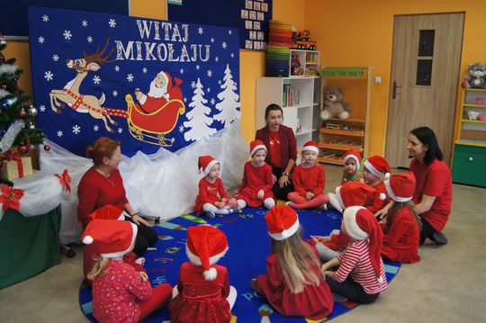 Gm. Kamień. Mikołaj dał prezenty nie tylko przedszkolakom [GALERIA ZDJĘĆ]