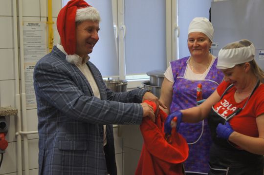 Gm. Kamień. Mikołaj dał prezenty nie tylko przedszkolakom [GALERIA ZDJĘĆ]