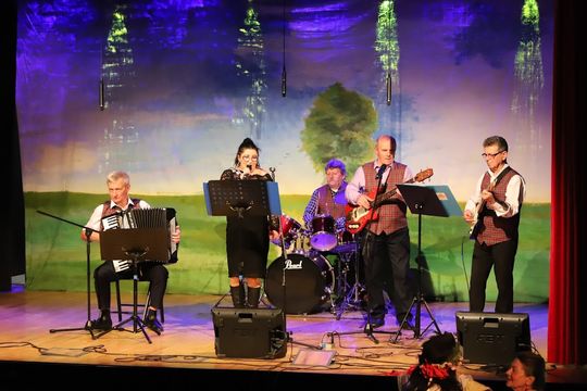 II Powiatowy Przegląd Zespołów Artystycznych w Hańsku [GALERIA ZDJĘĆ]