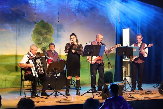 II Powiatowy Przegląd Zespołów Artystycznych w Hańsku [GALERIA ZDJĘĆ]