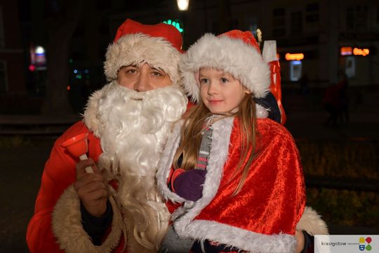 Krasnystaw. Iluminacje, prezenty, świąteczna atmosfera [GALERIA ZDJĘĆ]