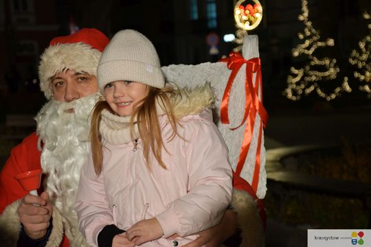 Krasnystaw. Iluminacje, prezenty, świąteczna atmosfera [GALERIA ZDJĘĆ]