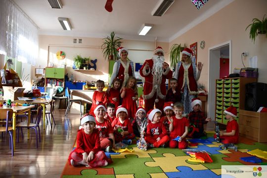 Krasnystaw. Iluminacje, prezenty, świąteczna atmosfera [GALERIA ZDJĘĆ]