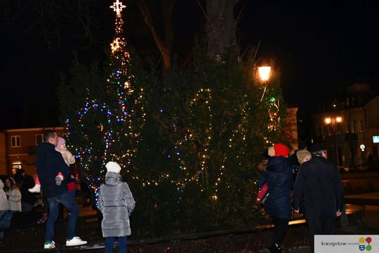 Krasnystaw. Iluminacje, prezenty, świąteczna atmosfera [GALERIA ZDJĘĆ]